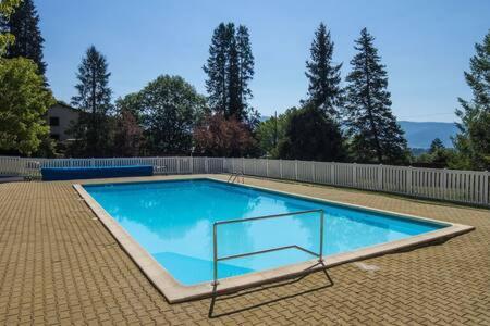 Apartamento Con Jardin - Montana Park Enveitg Exterior foto