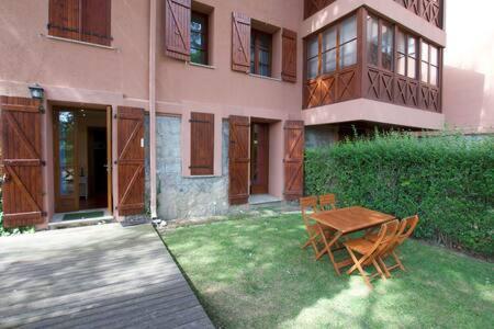 Apartamento Con Jardin - Montana Park Enveitg Exterior foto